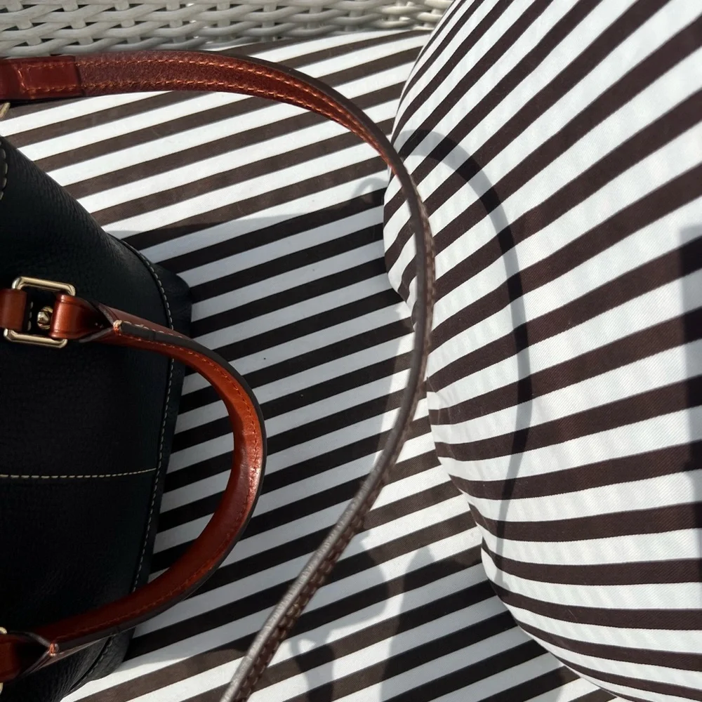 Dooney & Bourke Mini Chelsea~NWOT - Picture 8 of 17
